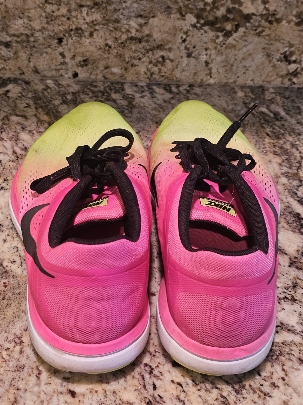 Nike Mens Flex 2016 RN Running Shoes in Neon Pink and Yellow Gradient - Picture 4 of 11